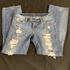 Silver Tuesday Jeans Highly distressed